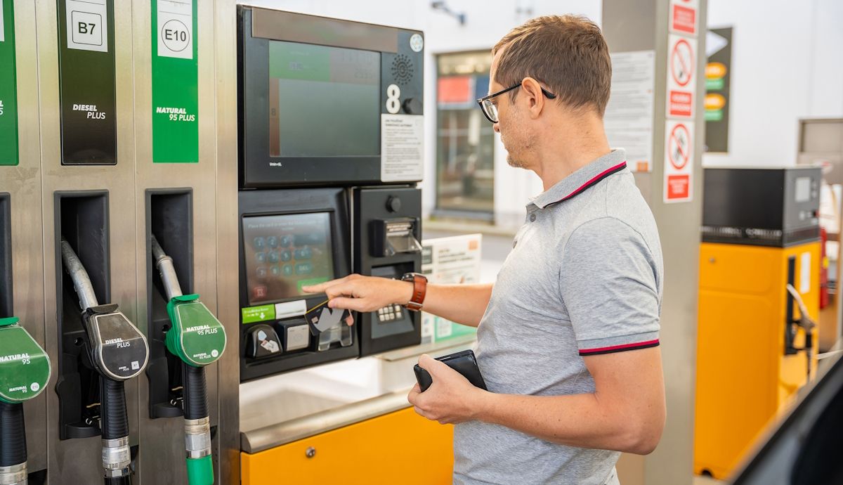 Para qué sirven los aditivos en los carburantes, hay gasolinas y diésel mejores y peores en España