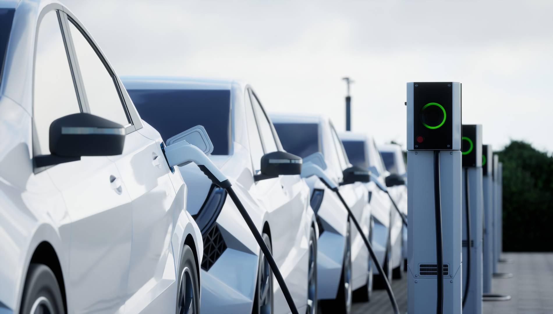 La nueva fórmula del Gobierno para aumentar los coches eléctricos: alquiler social a bajo coste