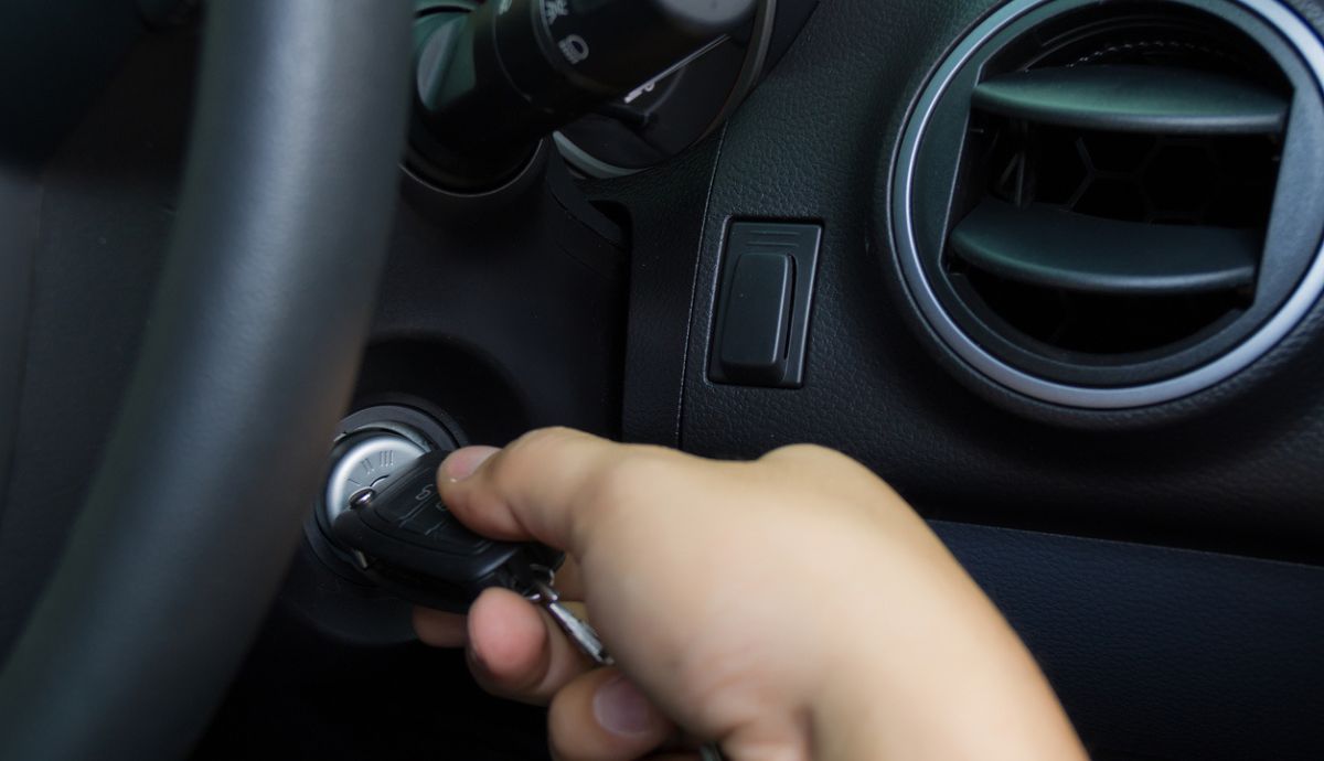 Hay que esperar para arrancar un coche de gasolina