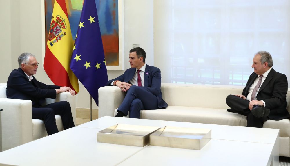 Reunión de Carlos Tavares con Pedro Sánchez y Jordi Hereu Reunión de Carlos Tavares con Pedro Sánchez y Jordi Hereu