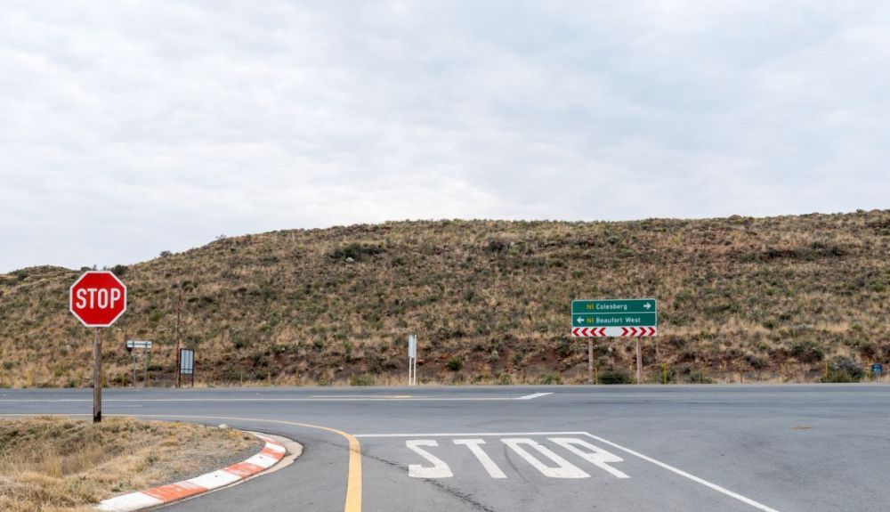 Quién tiene preferencia en un cruce Quién tiene preferencia en un cruce