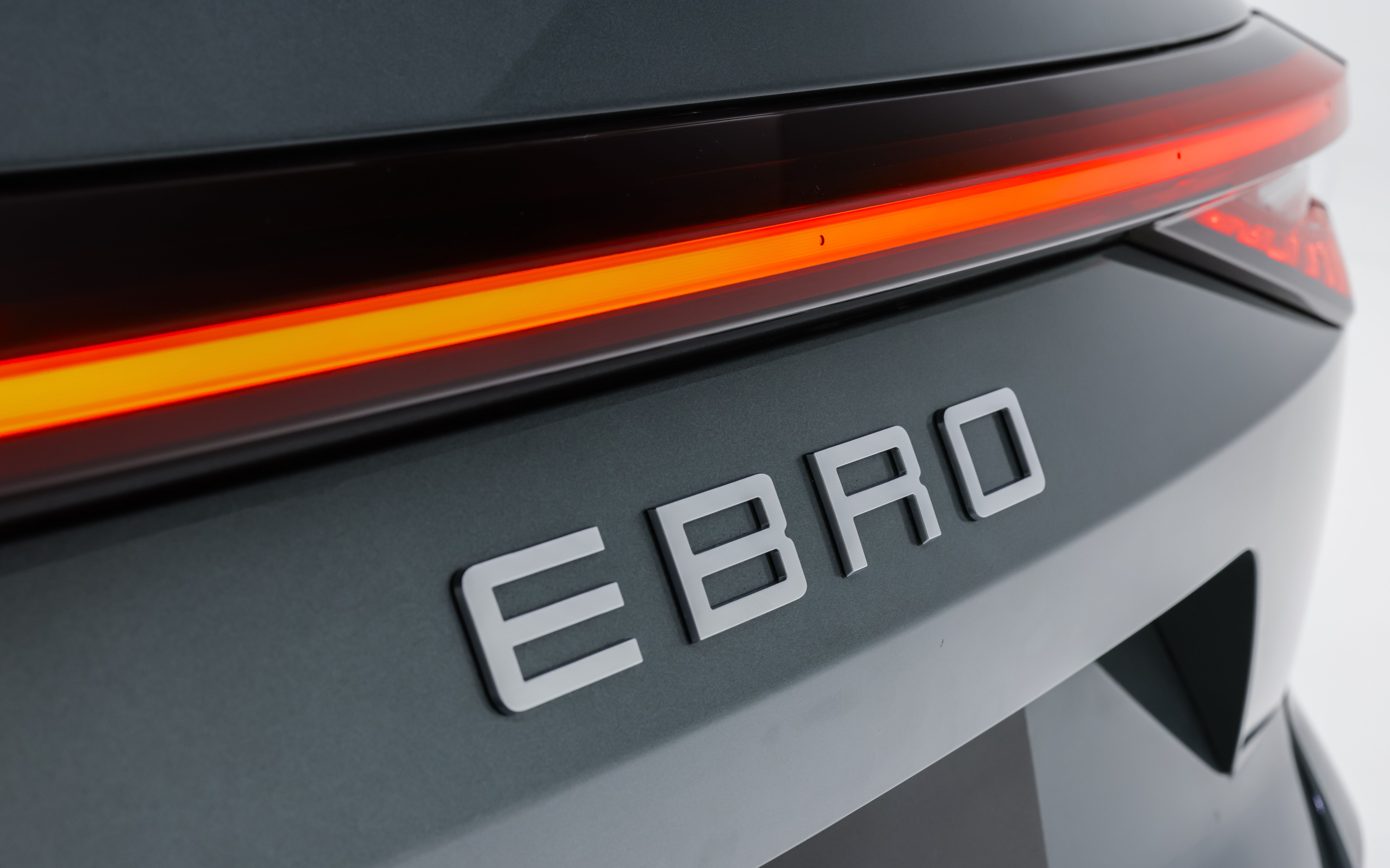 Ebro S800