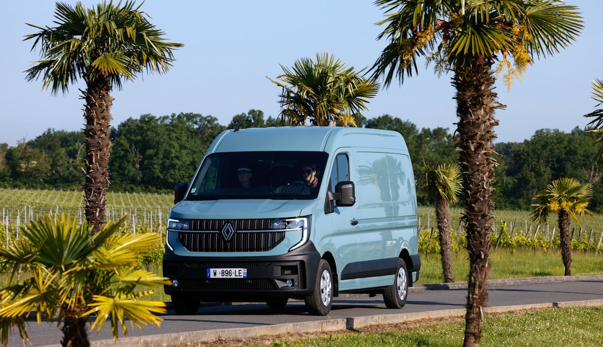 Probamos el nuevo Renault Master, un comercial ligero muy mejorado y que te va a sorprender