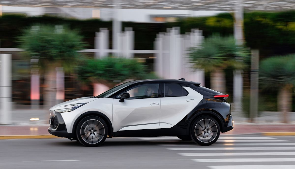 Si ya triunfaba con etiqueta ECO, ahora el Toyota C HR es también híbrido enchufable de 0 emisiones