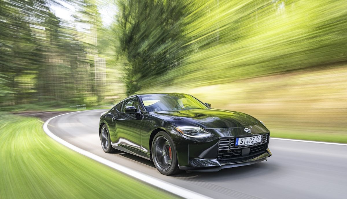 Probamos el Nissan Z Performance, no se vende en Europa, pero puedes comprarlo así de importación