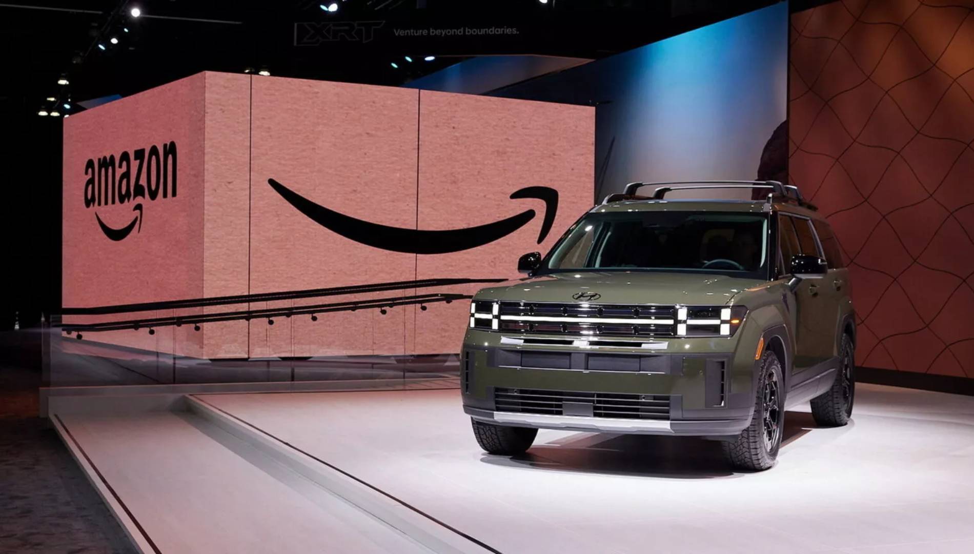 Ya es posible comprar un coche nuevo por Amazon ¿será la nueva revolución de la industria?