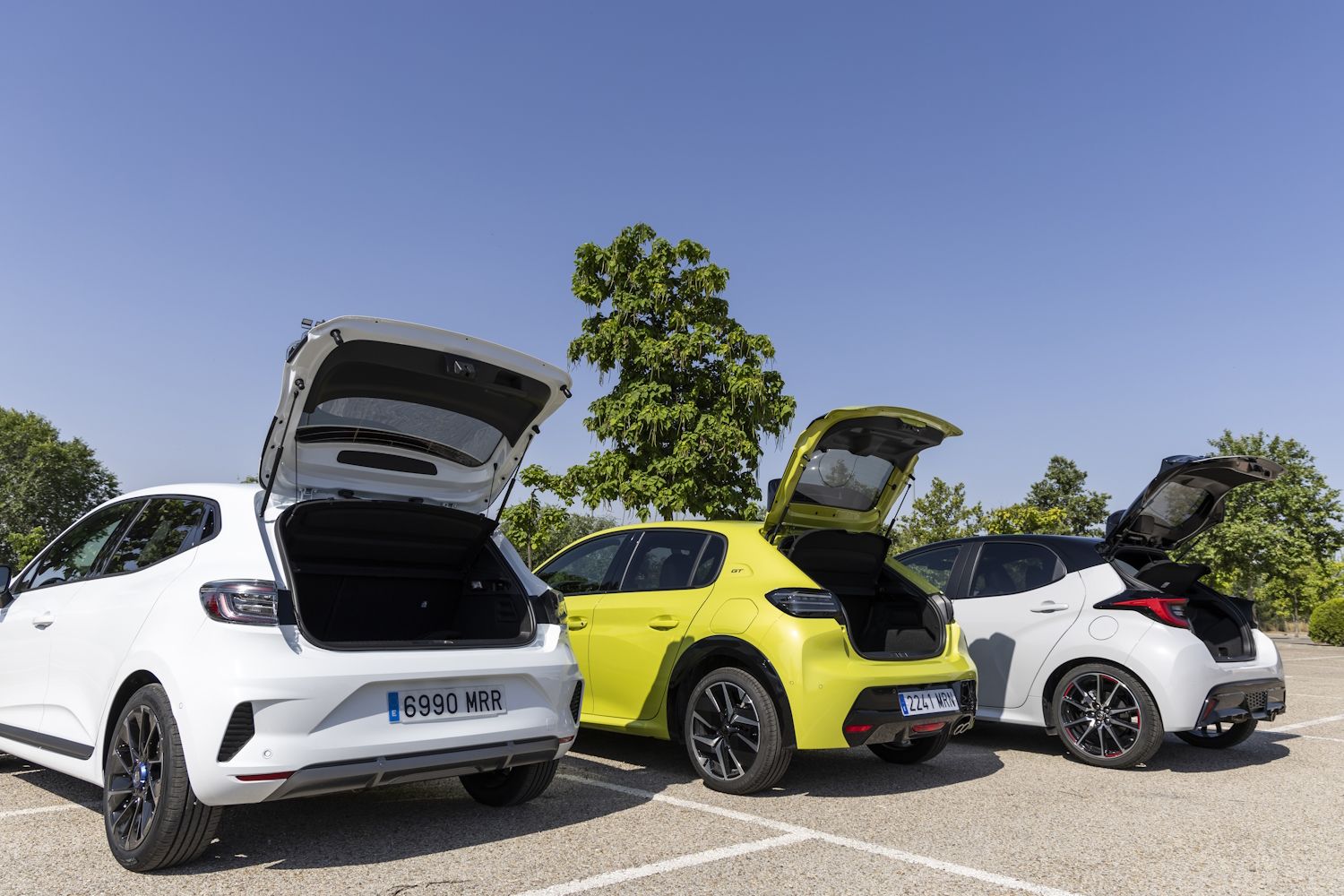 Peugeot 208 Hybrid e-DCS6, Renault Clio E-Tech Full Hybrid y Toyota Yaris 130H