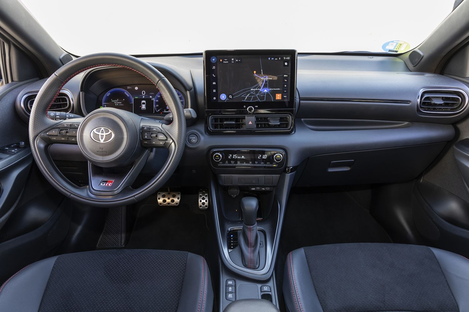 Toyota Yaris Hybrid