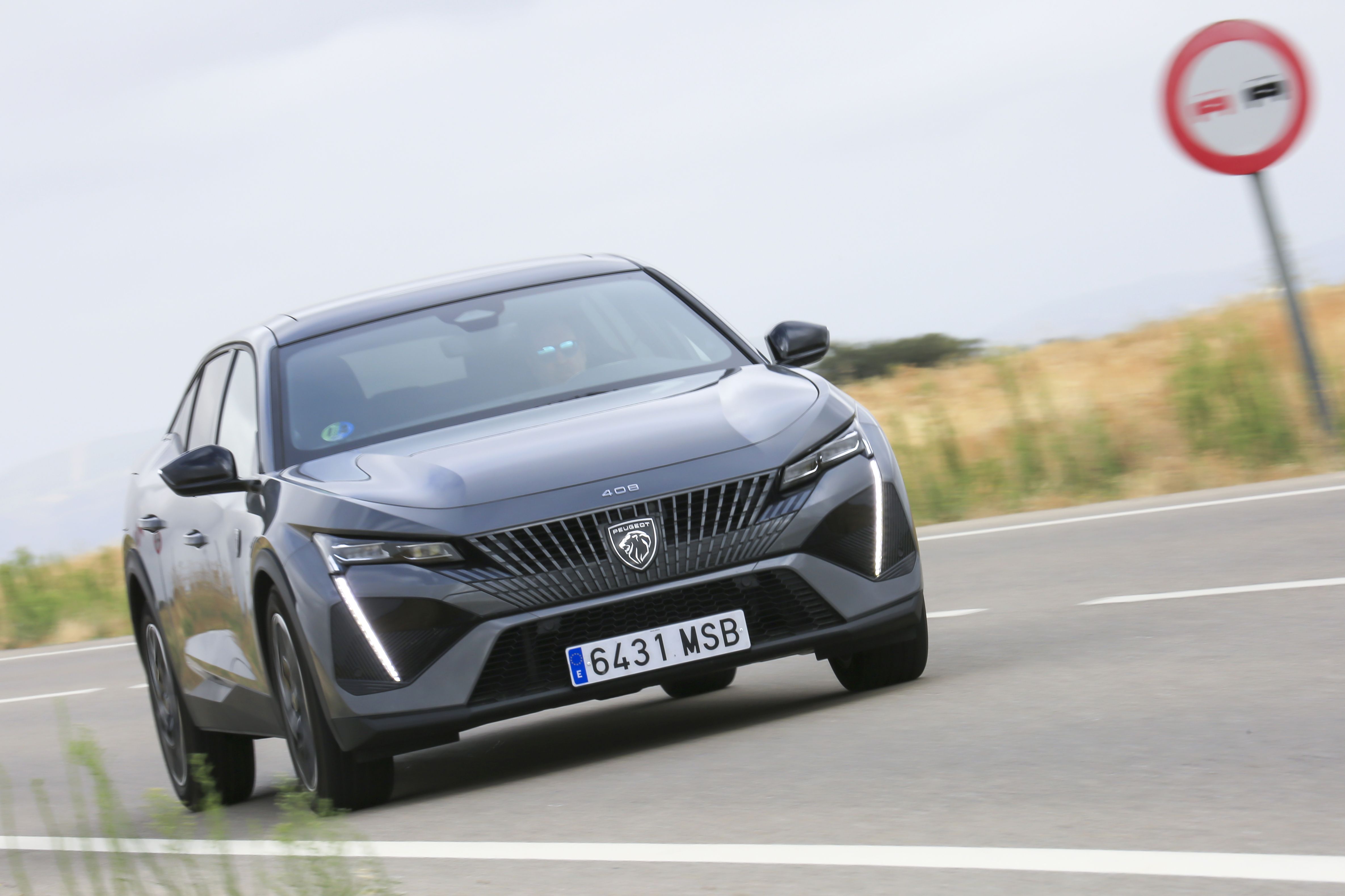 Peugeot 408 1.2 Hybrid e-DCS6 GT