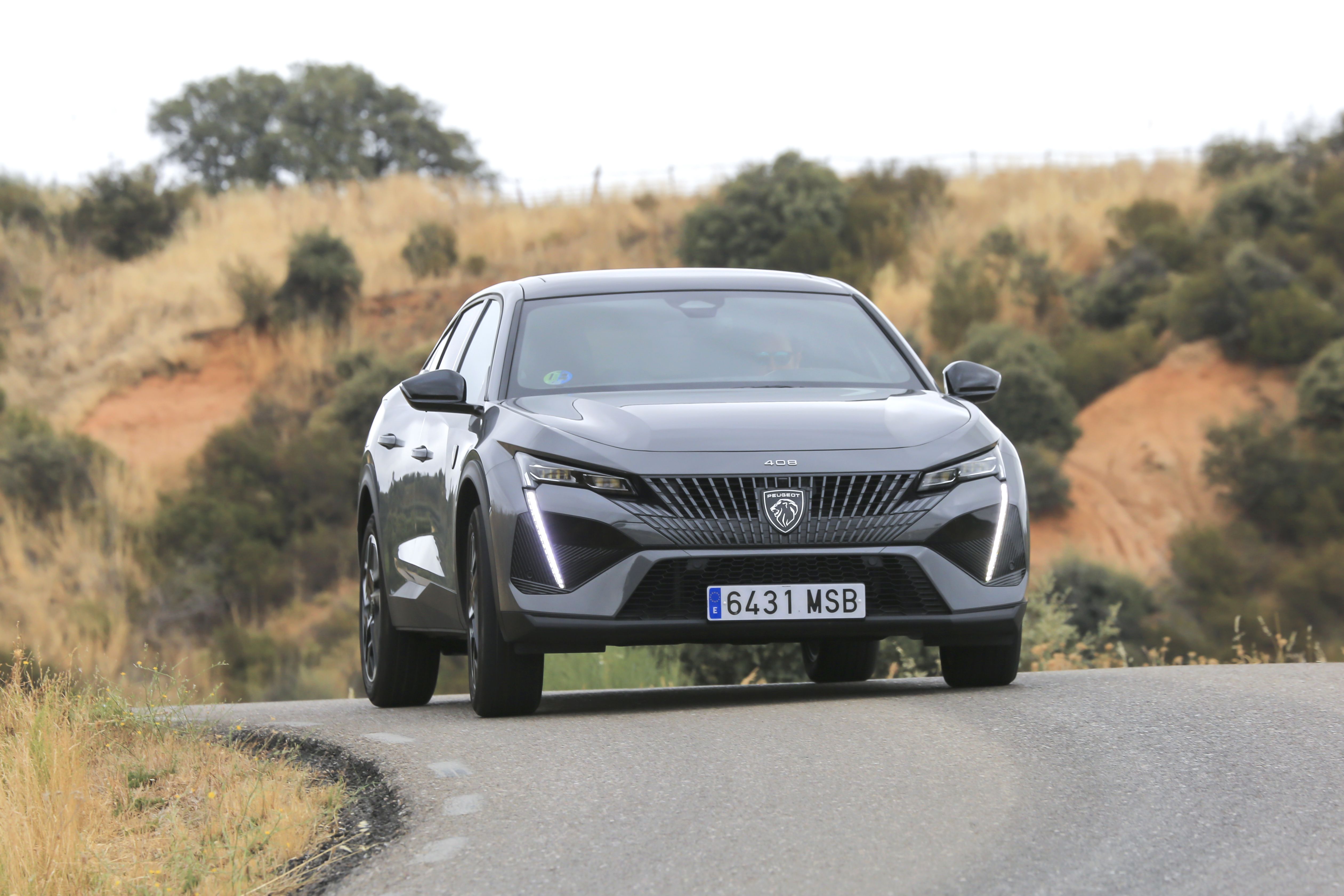 Peugeot 408 1.2 Hybrid e-DCS6 GT