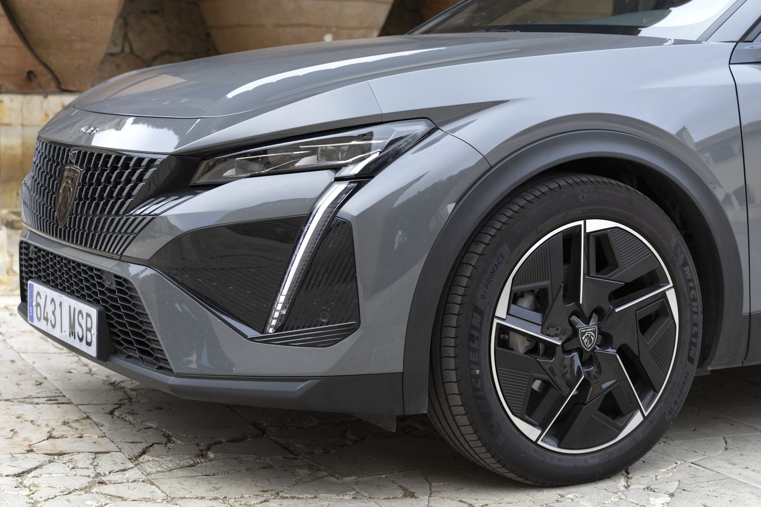 Peugeot 408 1.2 Hybrid e-DCS6 GT
