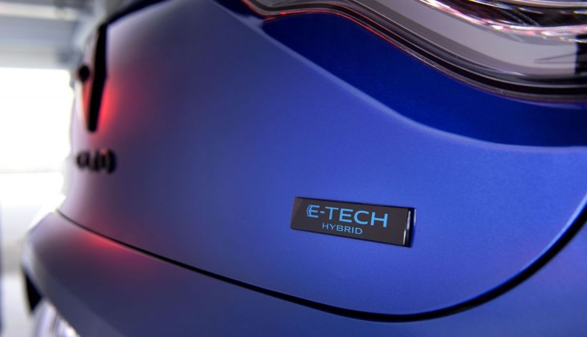 Este es el plan secreto de Renault y Dacia para vender más con nuevos coches híbridos