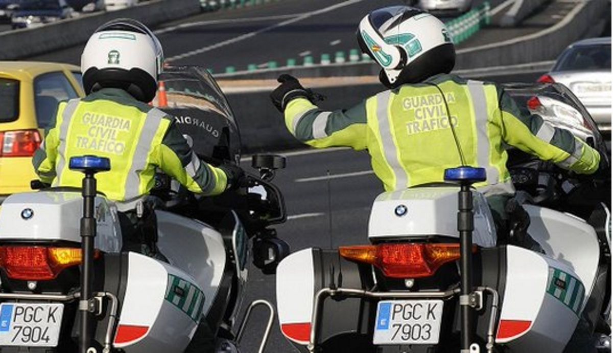 El gran cambio que llega en un año a todos los coches en uso en España y que causará multas de 80 €