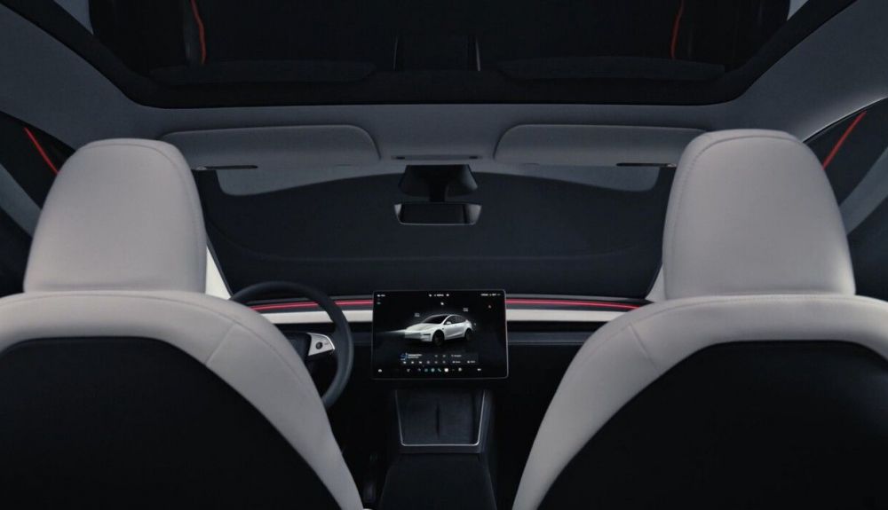 Tesla Model Y 2025