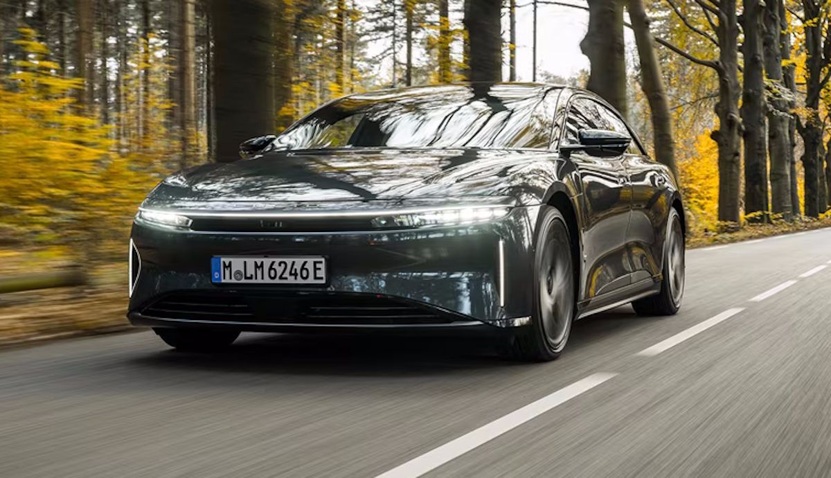 Así es la nueva berlina eléctrica que ya se acerca, por fin, a los 1.000 km de autonomía de serie