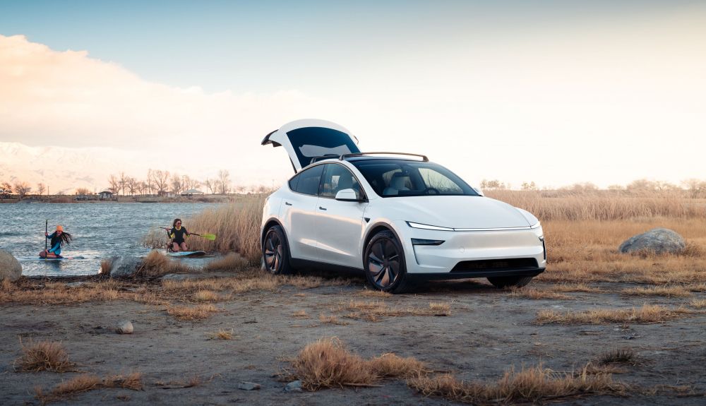 Tesla Model Y 2025 Tesla Model Y 2025