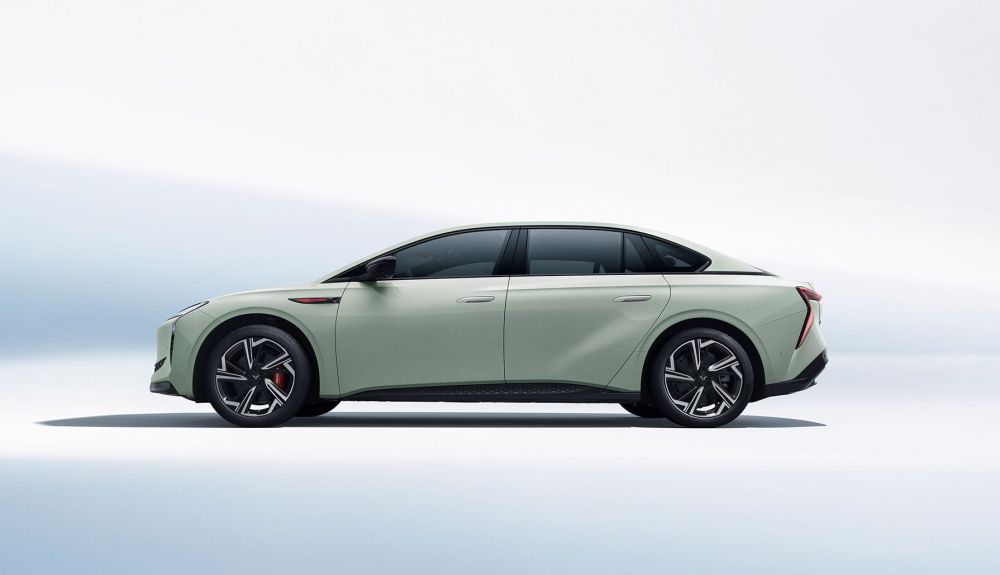 Con un estilo moderno, el EH7 apunta directamente al Tesla Model S y Volkswagen ID.7