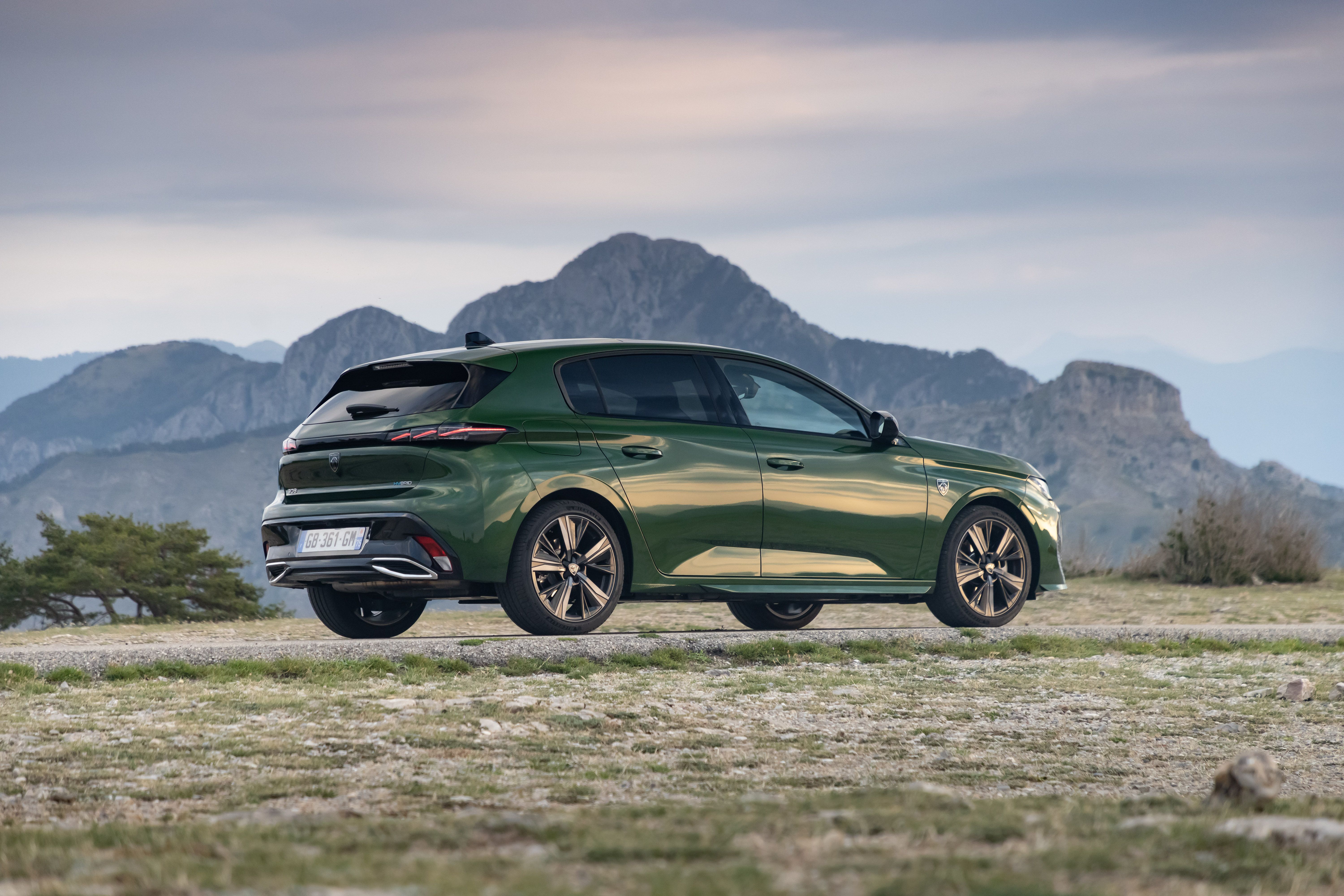 Nueva motorización Plug-in Hybrid de 195 CV de Peugeot