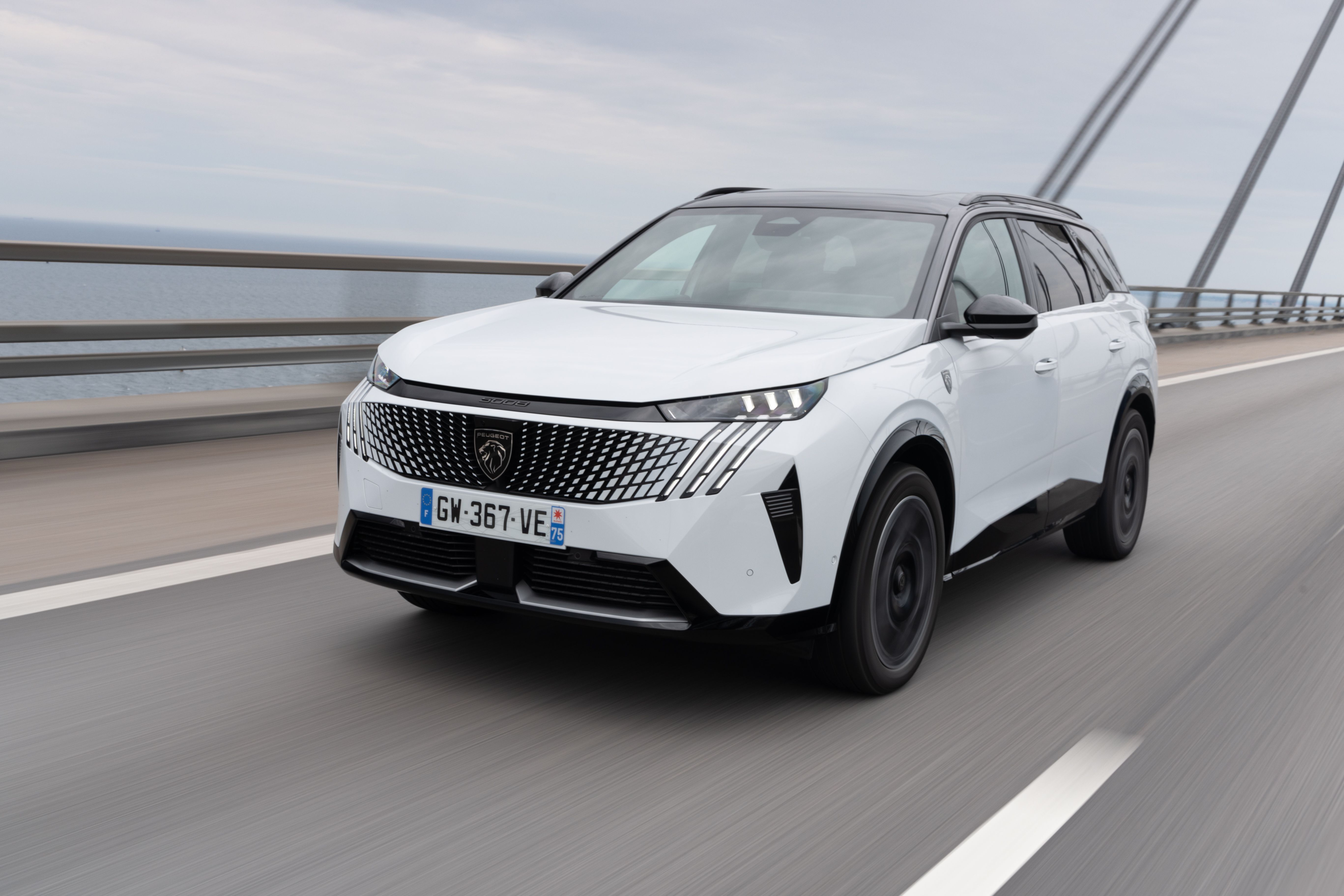 Nueva motorización Plug-in Hybrid de 195 CV de Peugeot