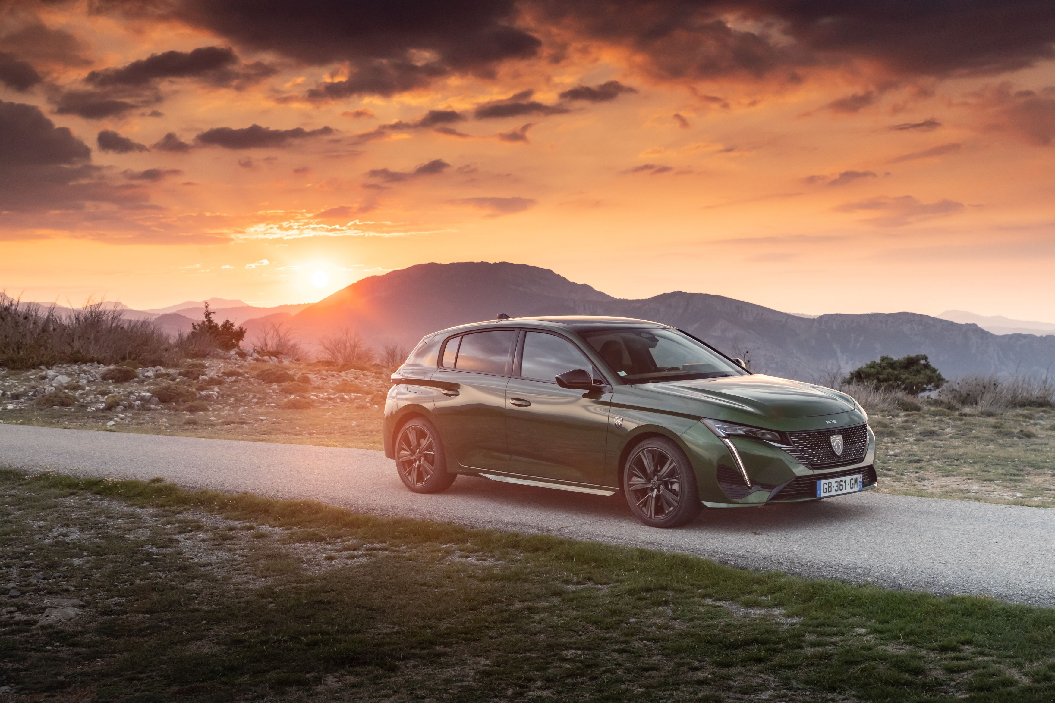 Nueva motorización Plug-in Hybrid de 195 CV de Peugeot
