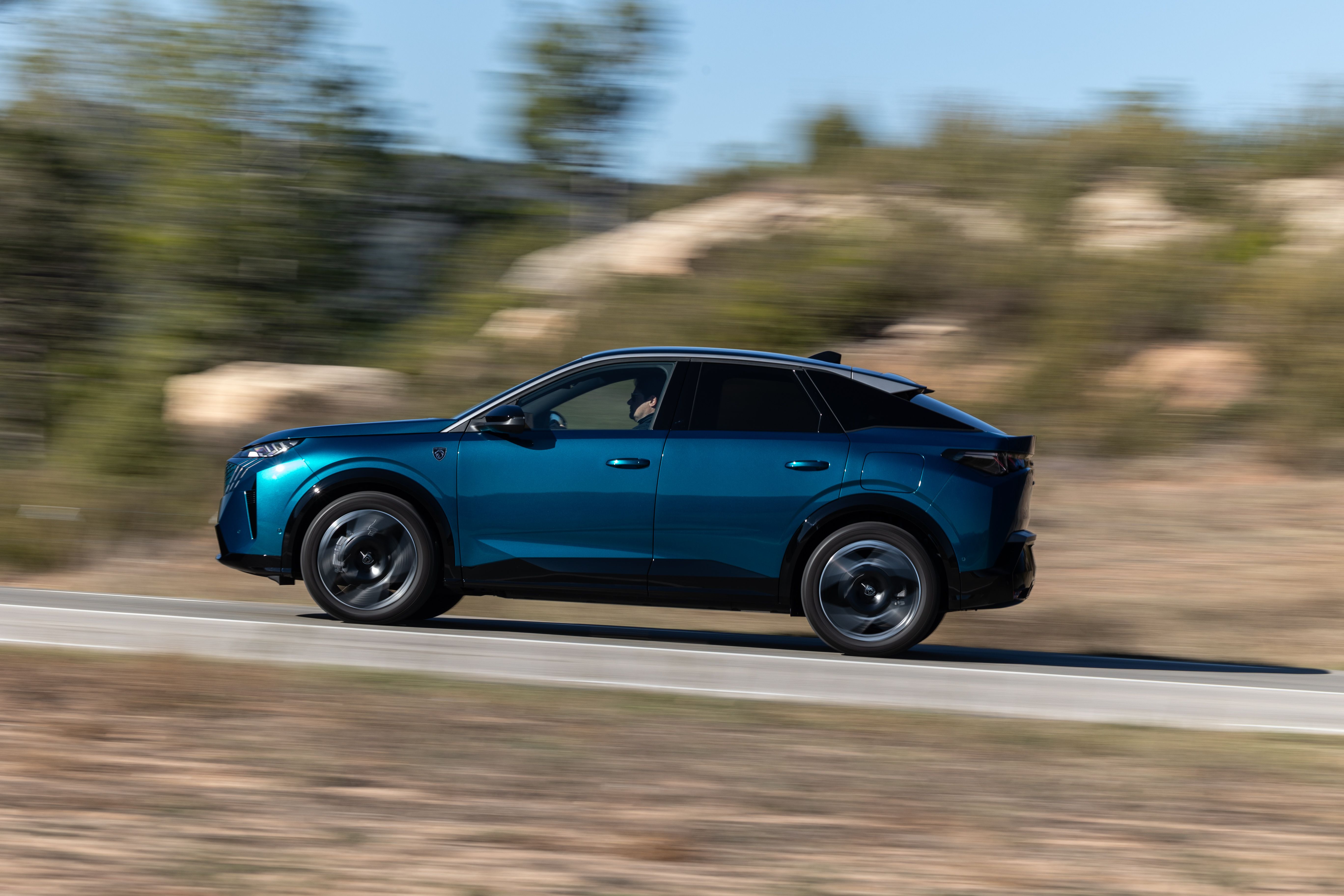 Nueva motorización Plug-in Hybrid de 195 CV de Peugeot