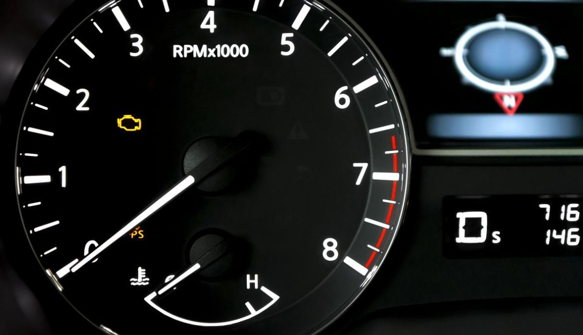 Qué significan los símbolos de los testigos amarillos del coche