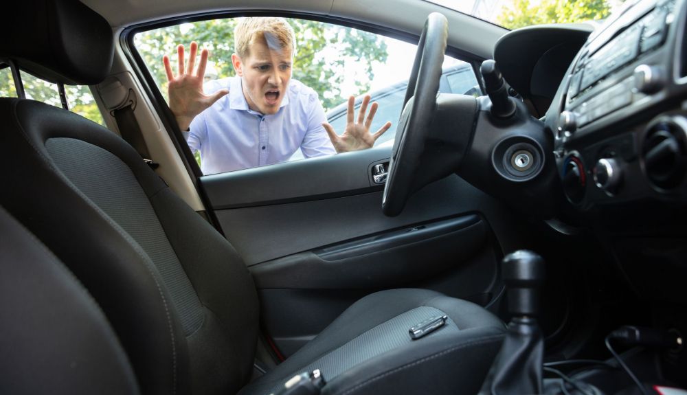 No es inisual encontrarte con tu coche con las llaves dentro y cerrado