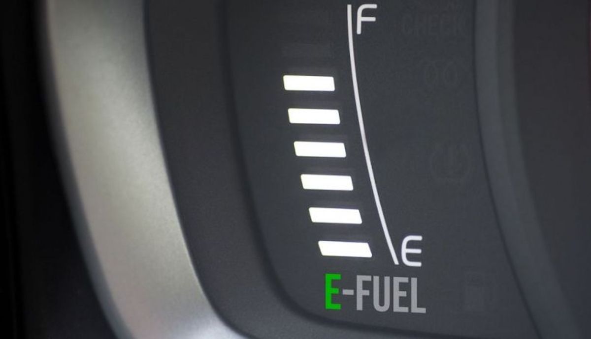 Los e combustibles y los combustibles sintéticos no evitarán la muerte del coche diésel o gasolina