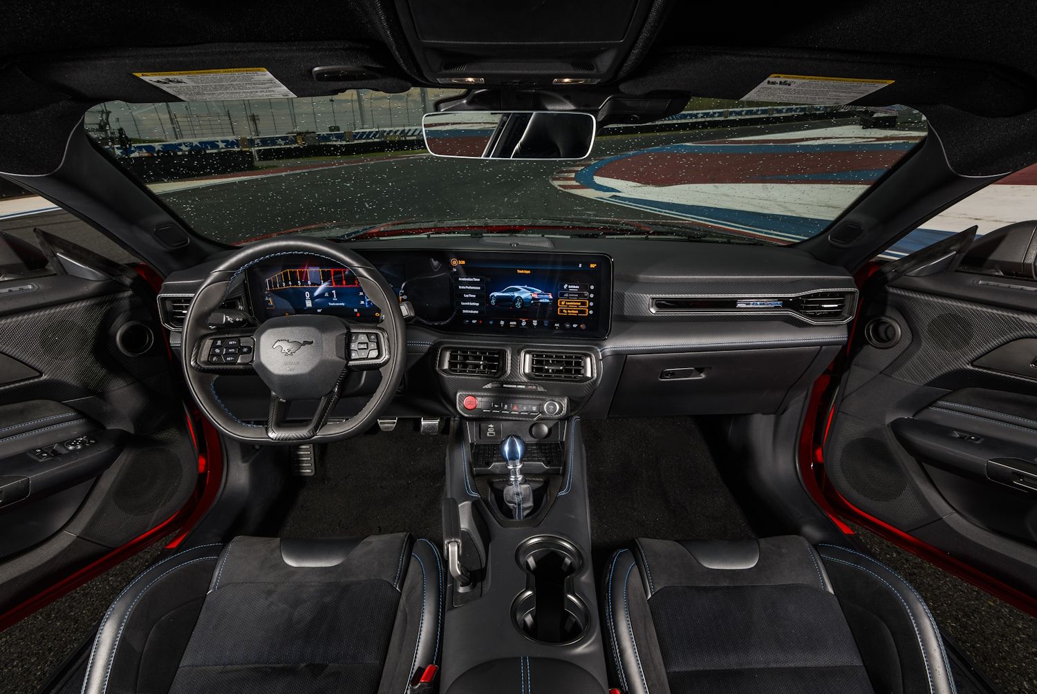 Ford Mustang Dark Horse