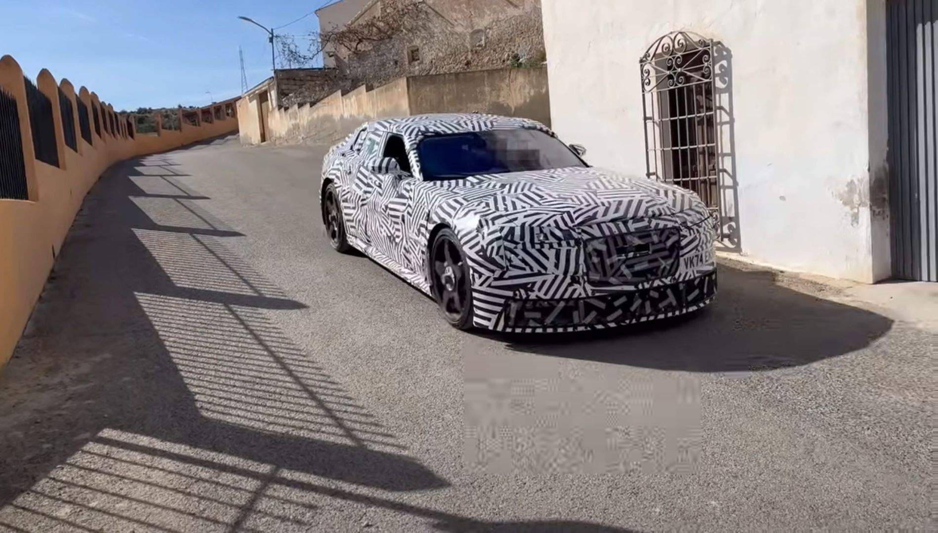 Pillan “in fraganti” al nuevo Jaguar rodando por carreteras españolas: sus primeras imágenes Pillan “in fraganti” al nuevo Jaguar rodando por carreteras españolas: sus primeras imágenes