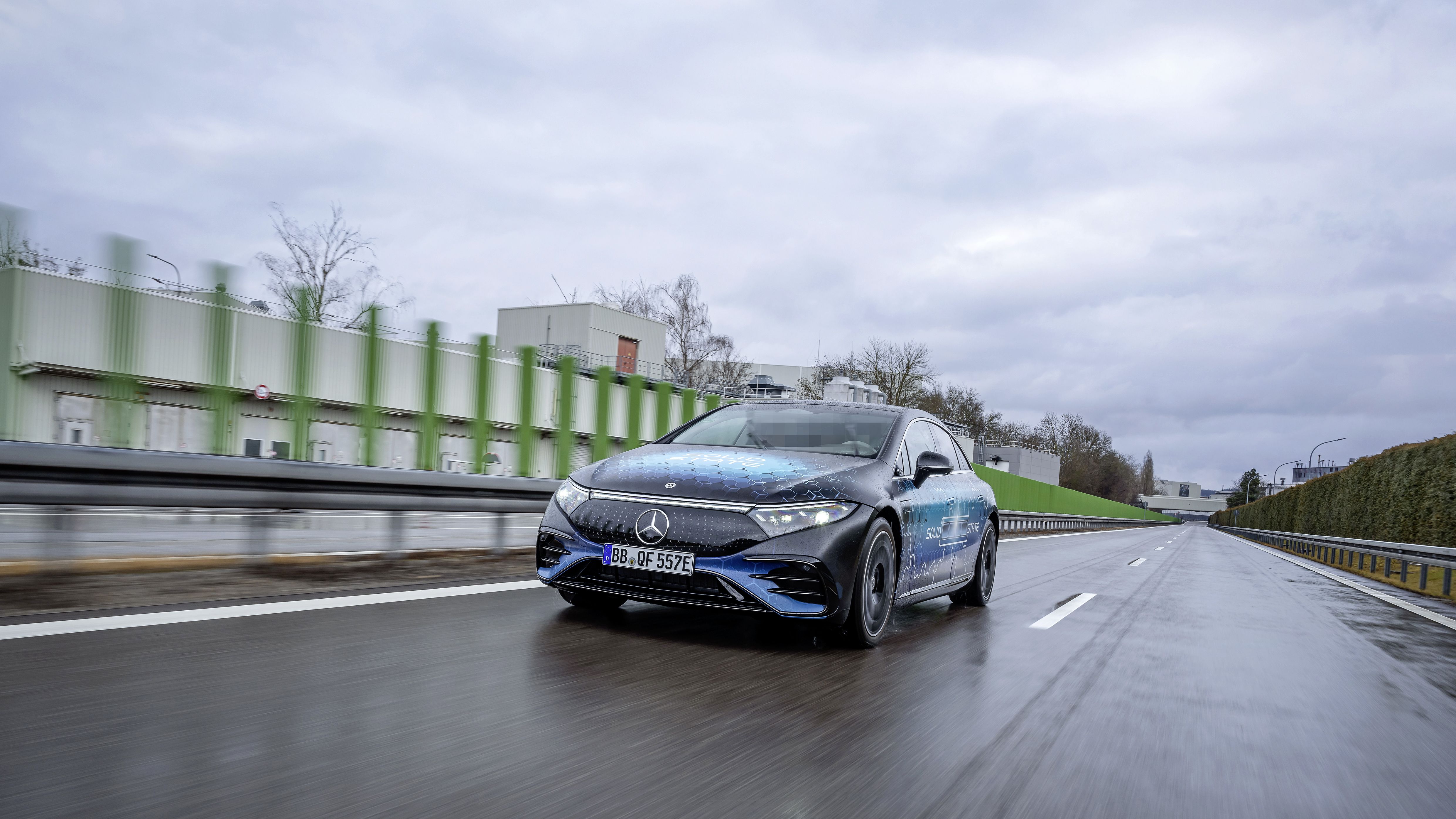 Mercedes EQS batería estado sólido