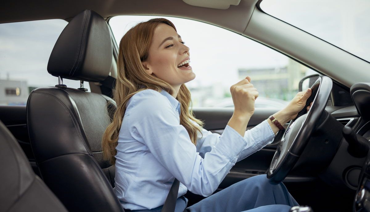 Estas son las nuevas multas de hasta 3.000 € que empiezan a poner muchos ayuntamientos a los coches