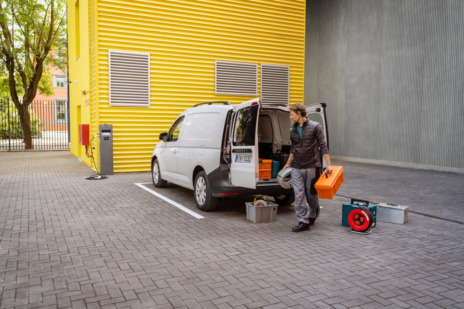 Volkswagen Caddy Cargo eHybrid