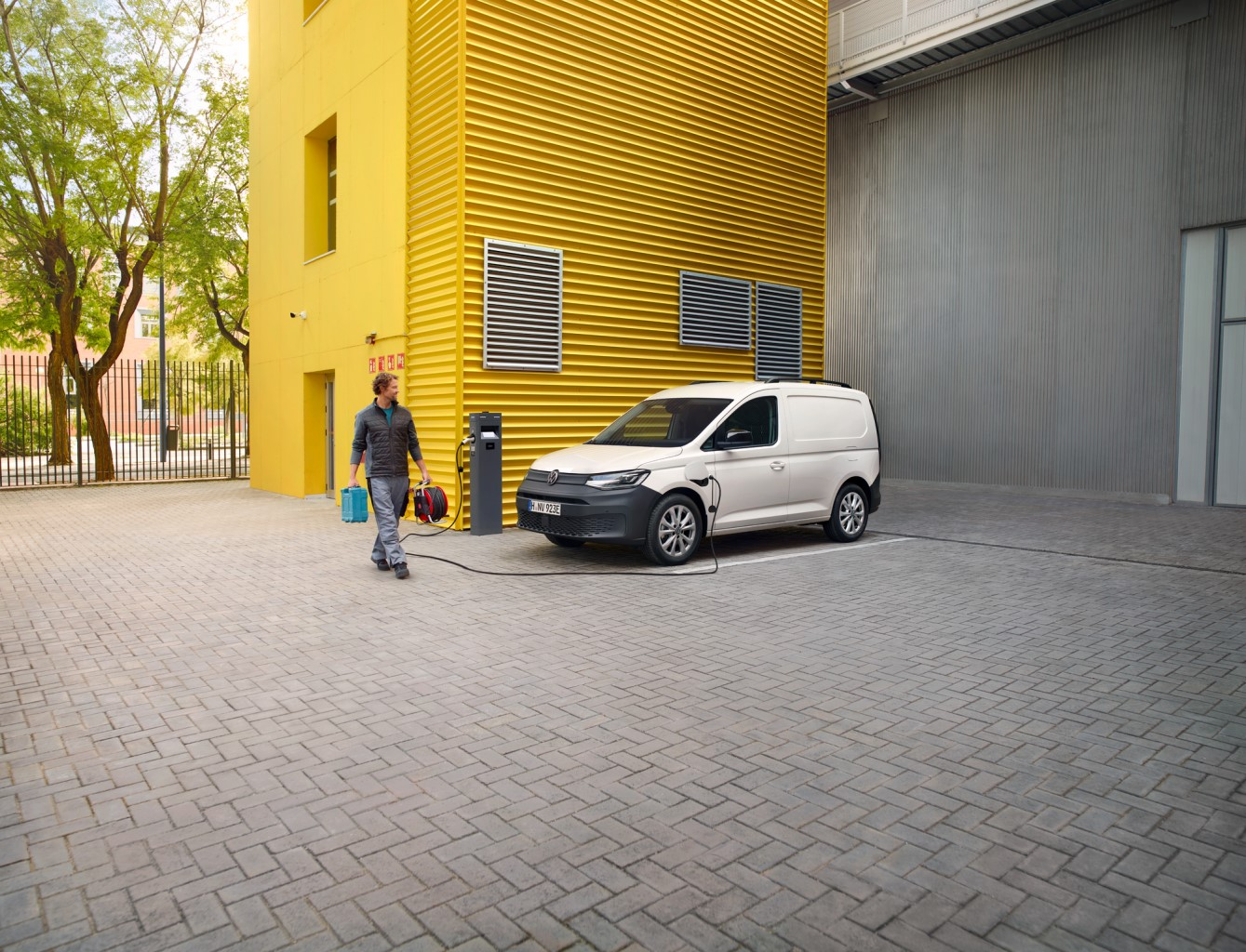 Volkswagen Caddy Cargo eHybrid