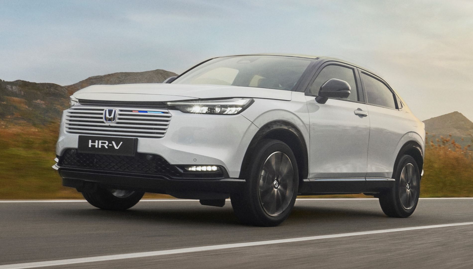 Uno de los SUV híbridos más eficientes se renueva ahora con muchas novedades: así es el Honda HR V