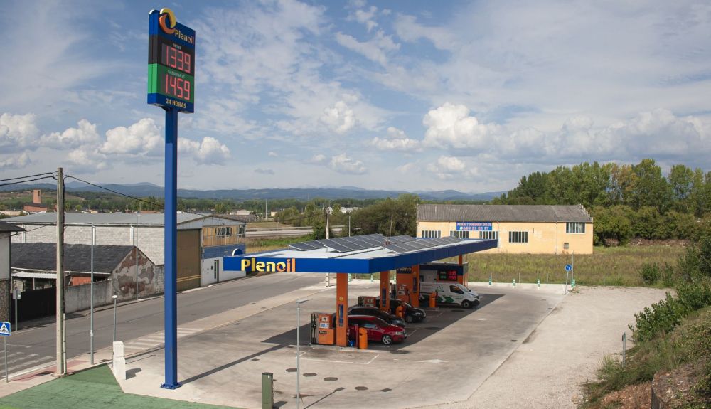 Un mecánico de ITV desvela si hay diferencia real o no en los combustibles de gasolineras low cost