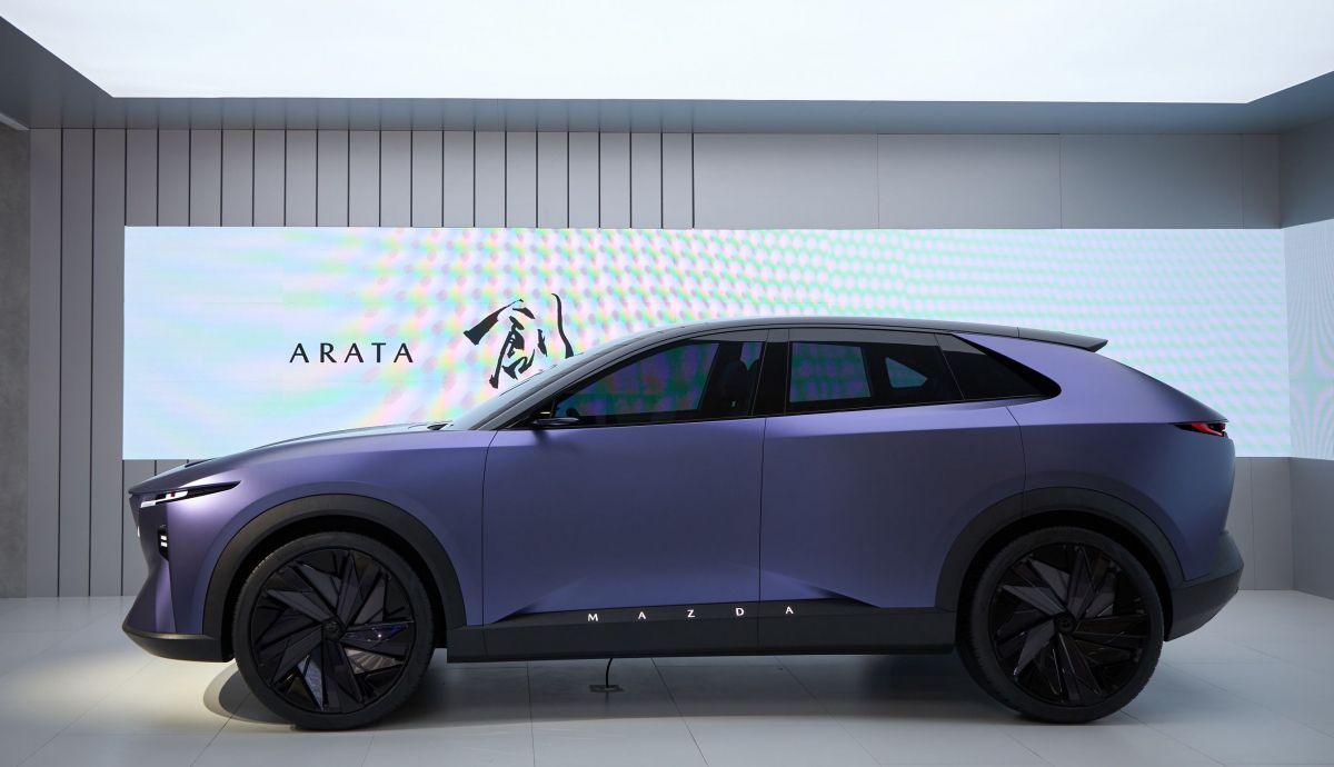 Este es el nuevo SUV eléctrico con el que Mazda quiere hacer tambalear el reinado del Tesla Model Y