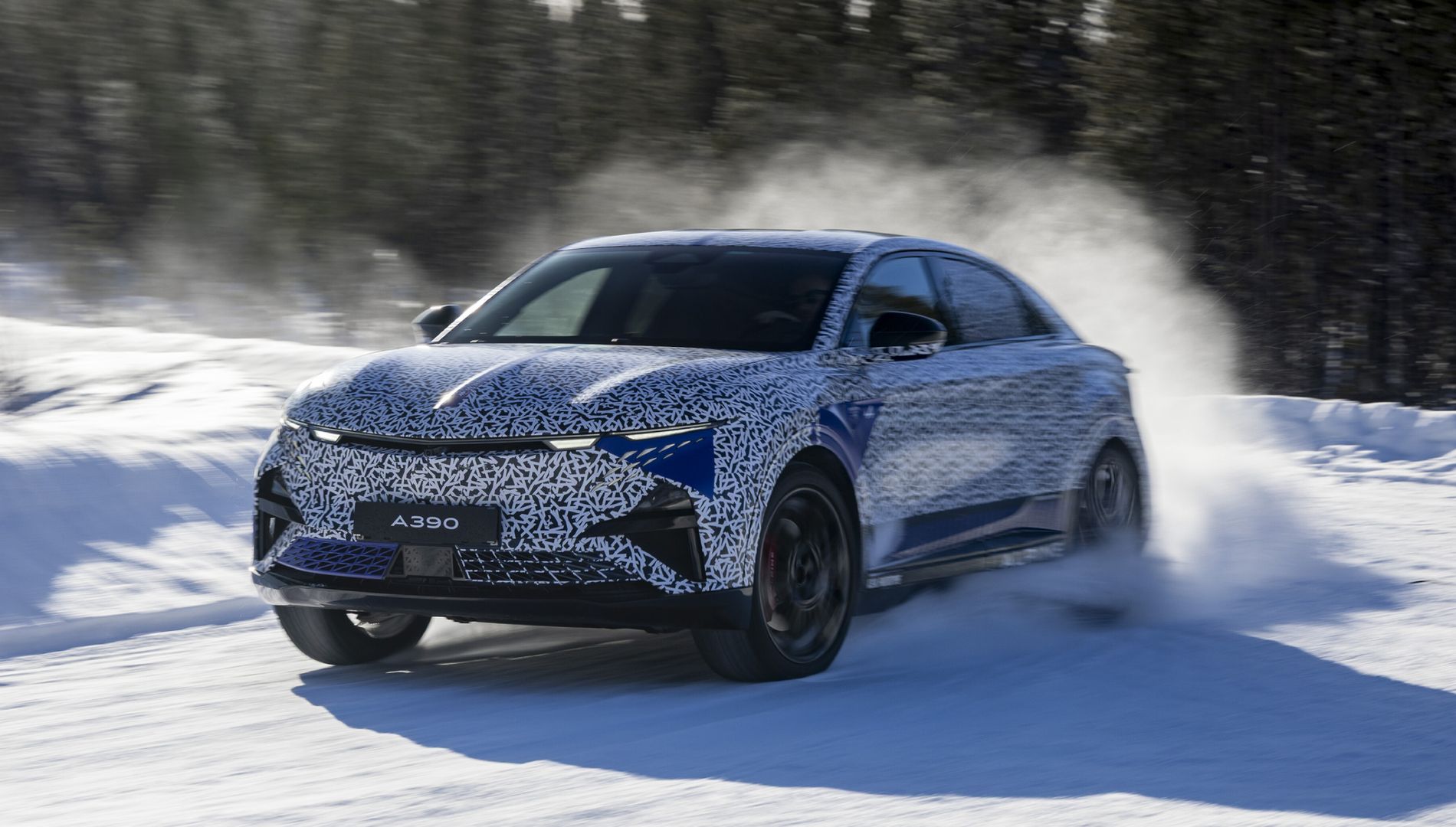 Primeras fotos del Alpine A390: un nuevo SUV con tintes deportivos que apunta al Cupra Tavascan