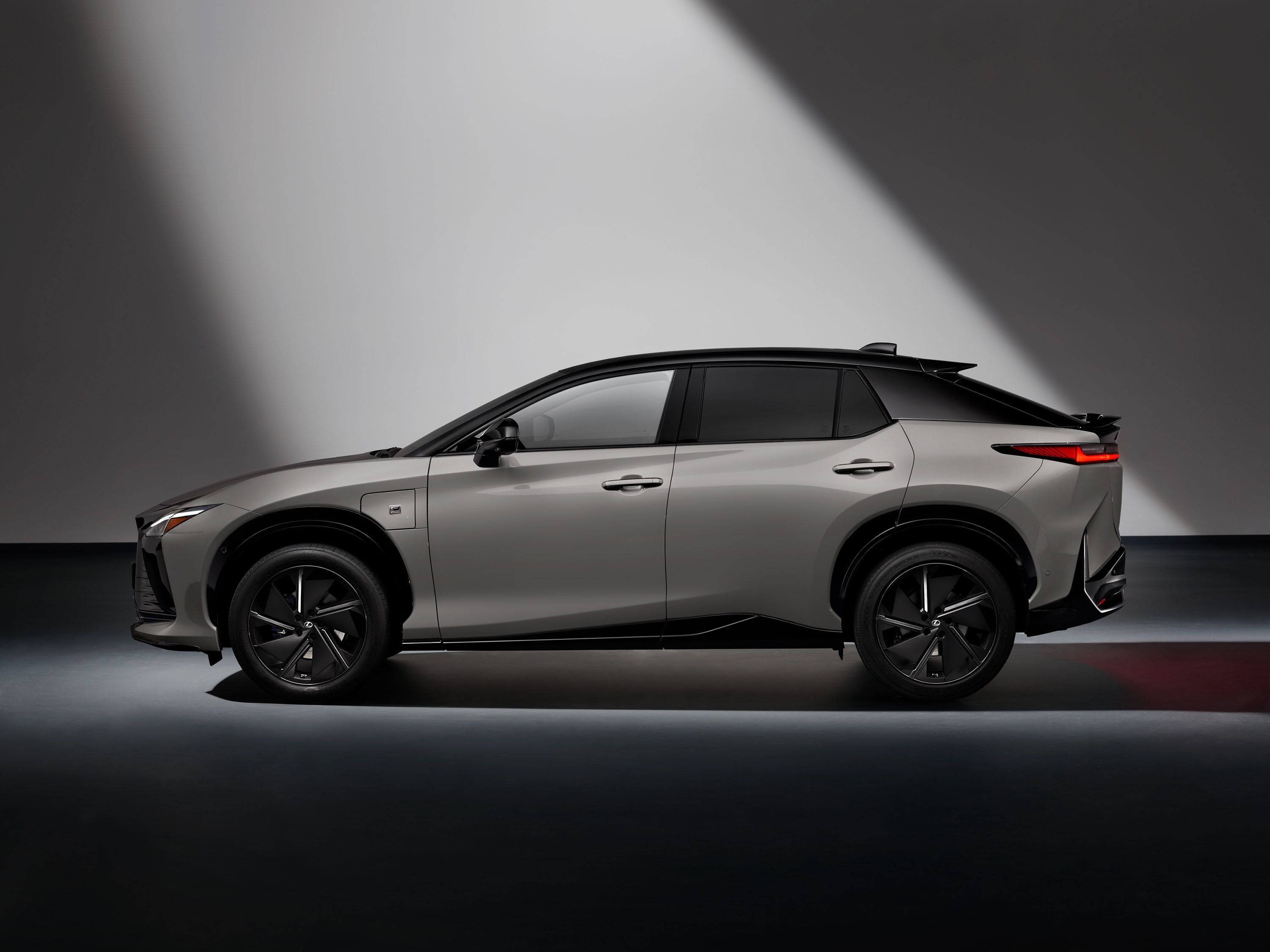 Lexus RZ 2026