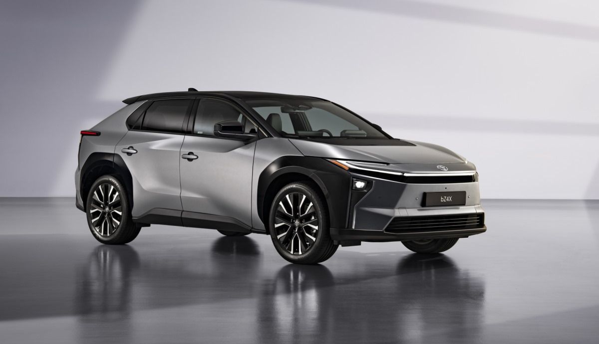 Toyota bZ4X 2025: el SUV eléctrico se actualiza con más autonomía, potencia y una recarga más rápida