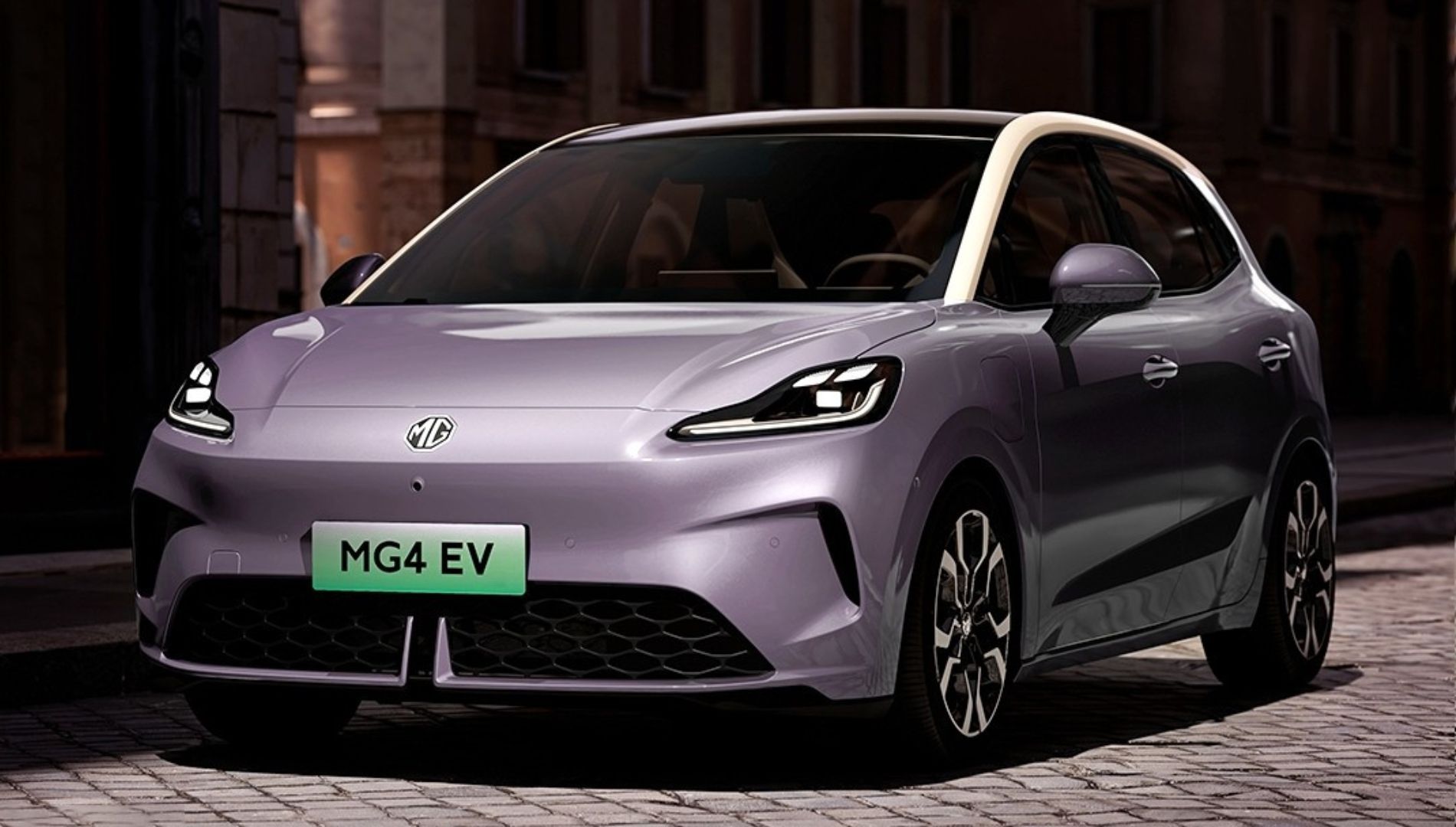 El compacto eléctrico MG4 se presenta en China con un diseño radicalmente opuesto al actual