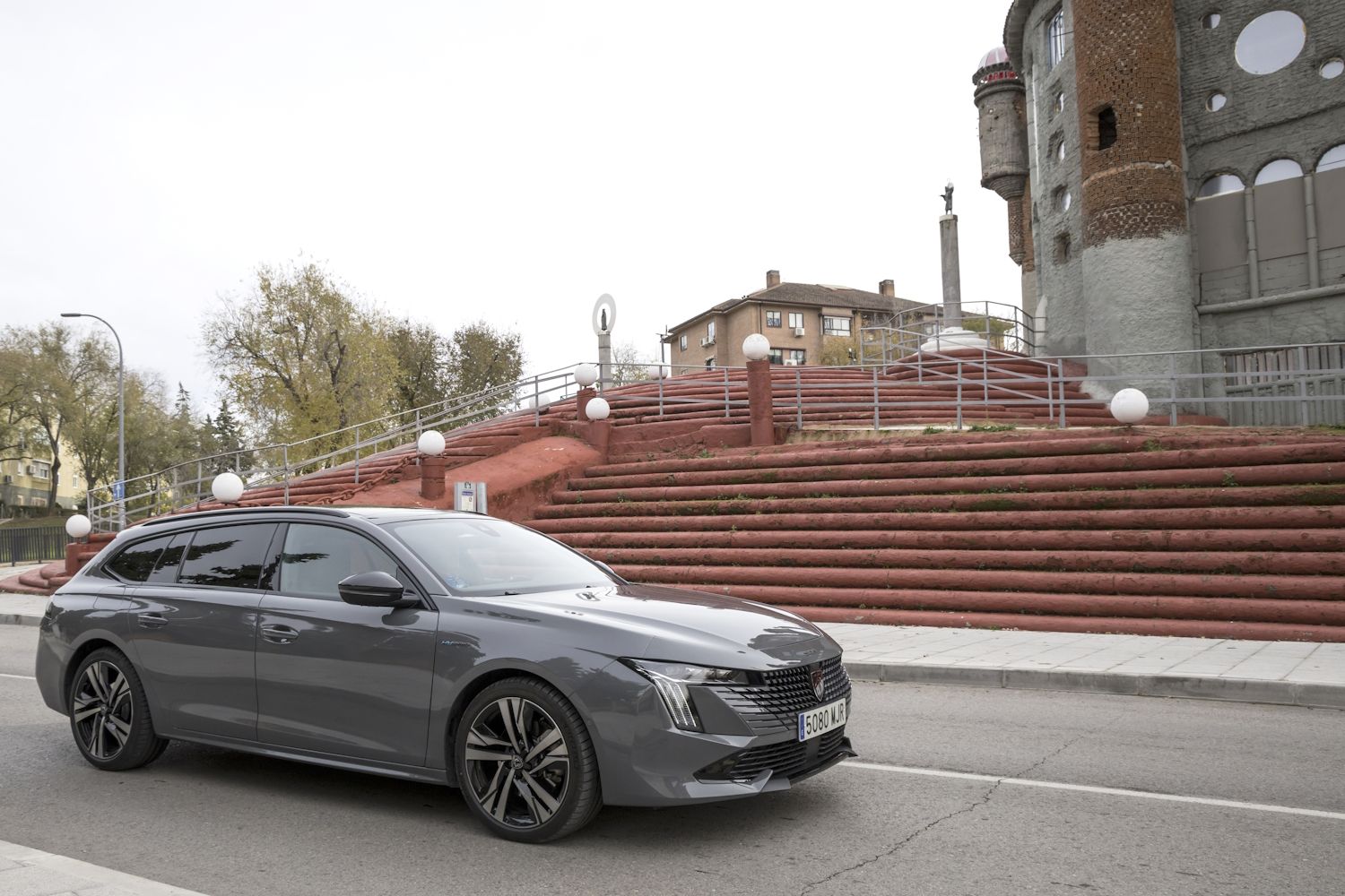 Peugeot 508 SW Plug-in Hybrid 225 CV
