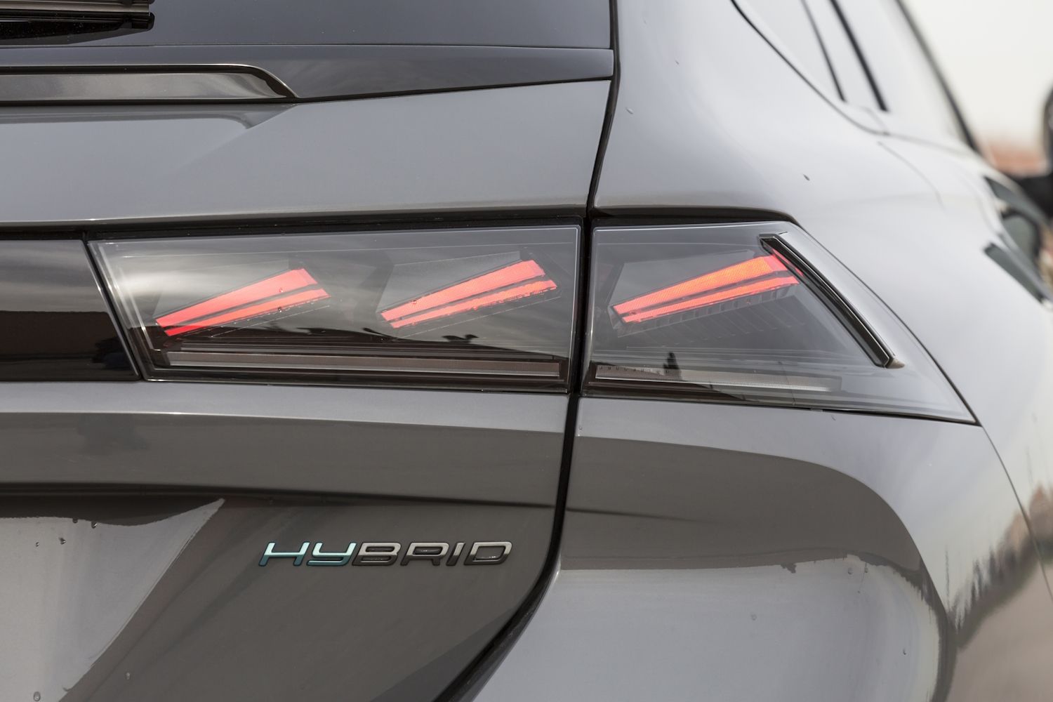 Peugeot 508 SW Plug-in Hybrid 225 CV