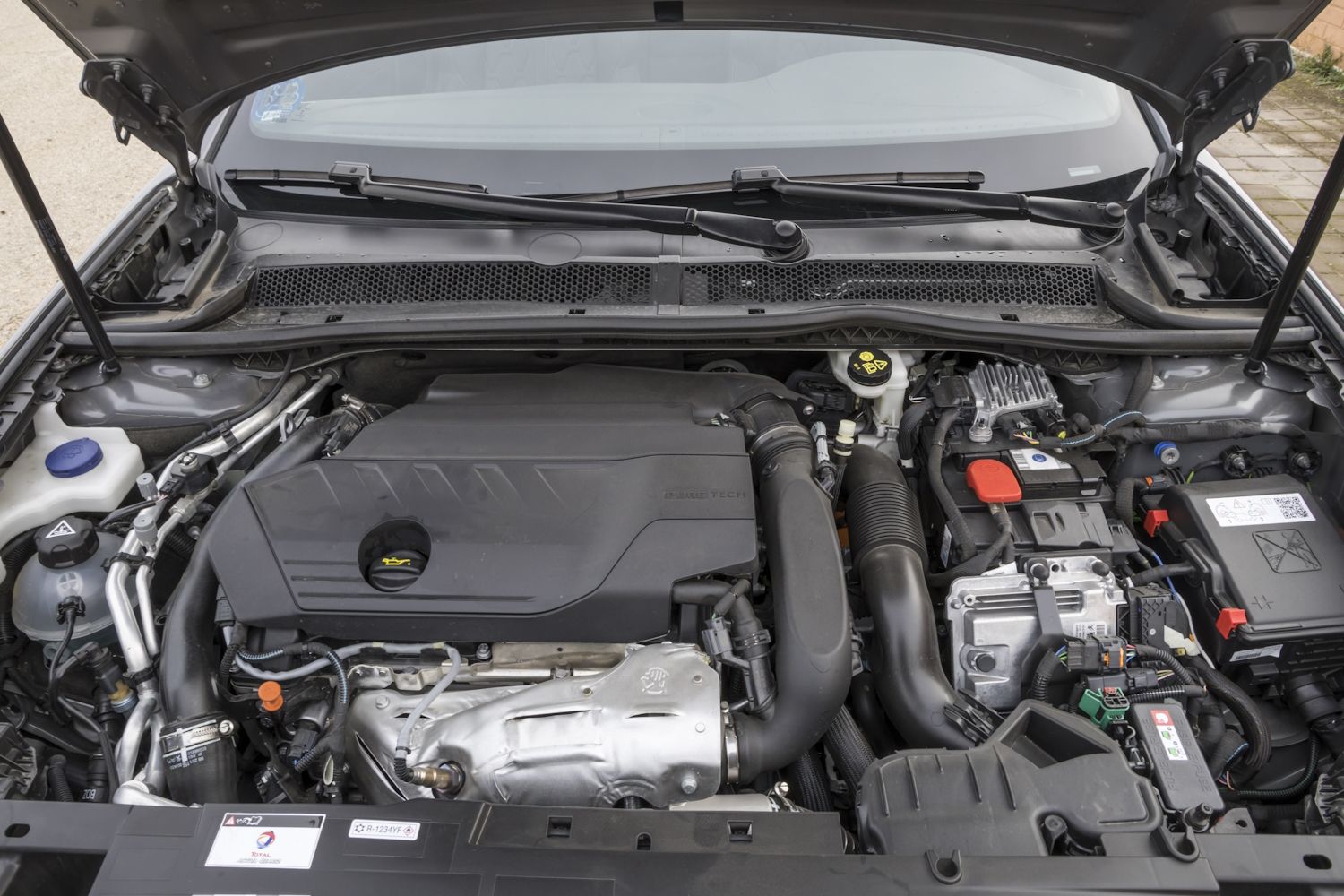 Peugeot 508 SW Plug-in Hybrid 225 CV