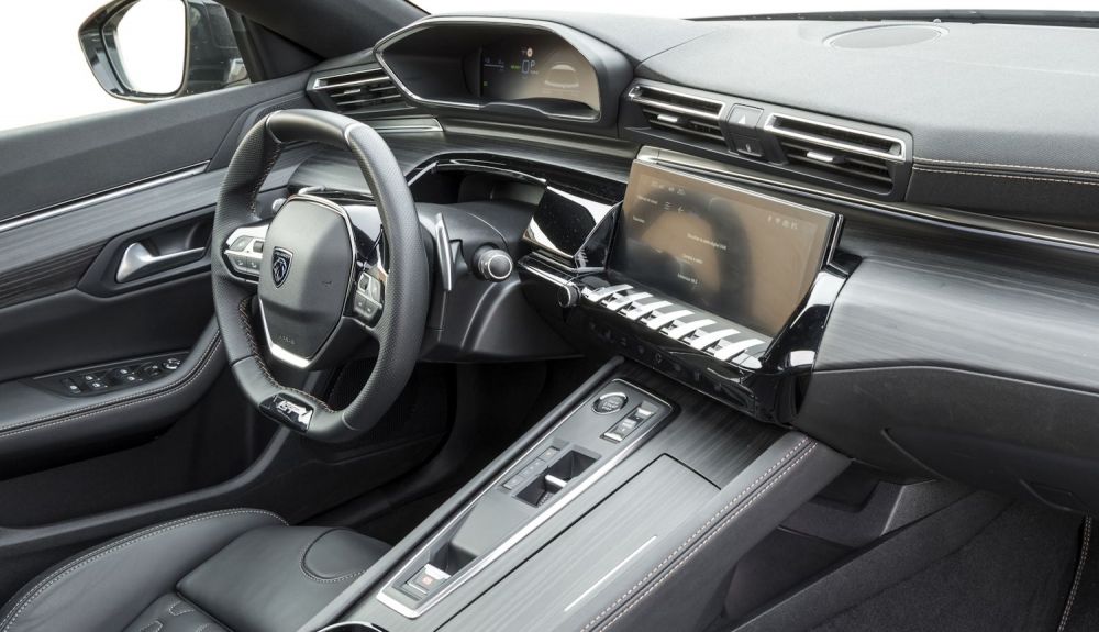 Interior del Peugeot 508 SW Plug-in Hybrid 225 CV