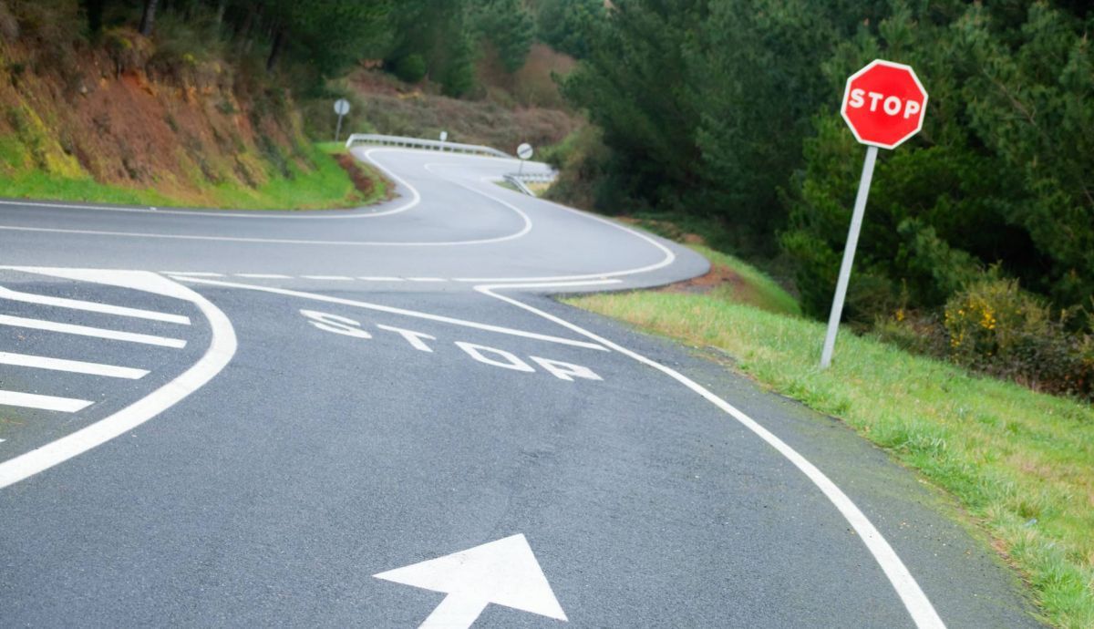 Los nuevos radares ocultos de la DGT con los que podrás perder 4 puntos por una infracción muy común