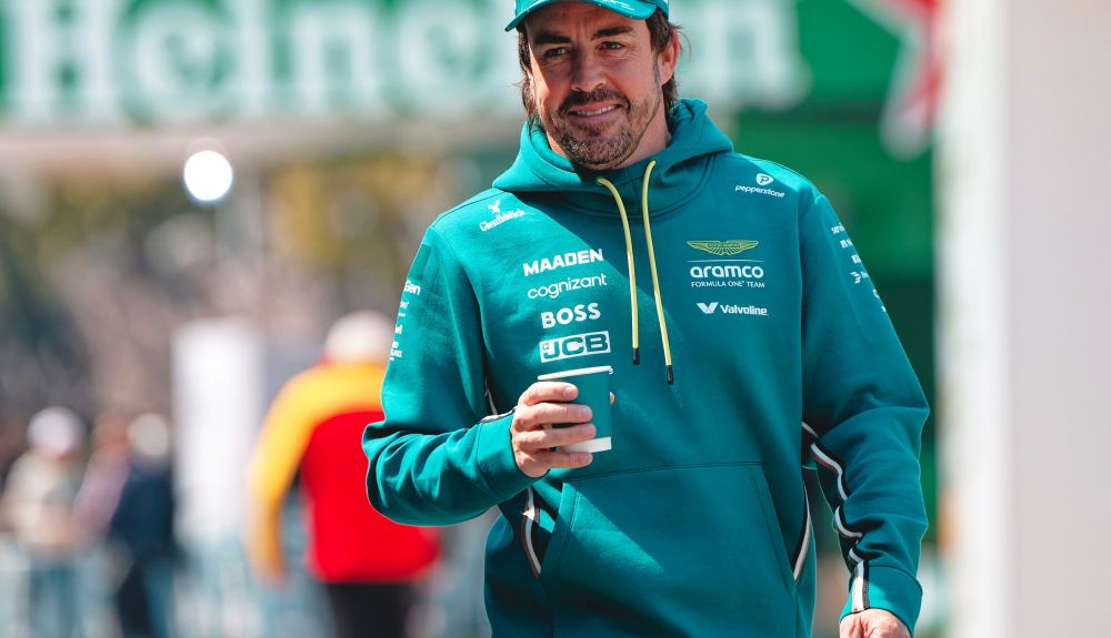 Fernando Alonso, ante el posible regreso de los motores V10 a la F1: "Queremos coches más rápidos"