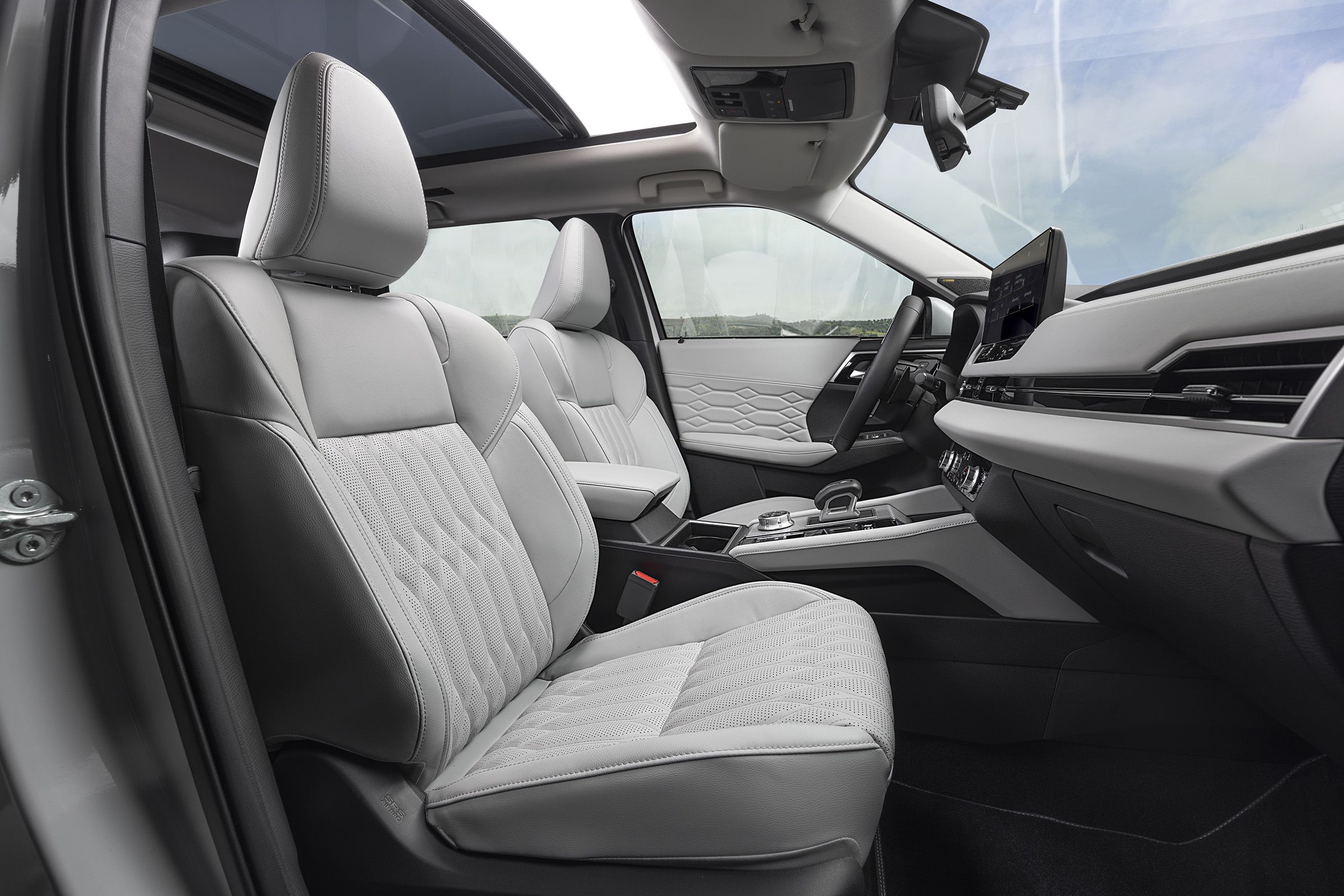 Mitsubishi Outlander PHEV 2025