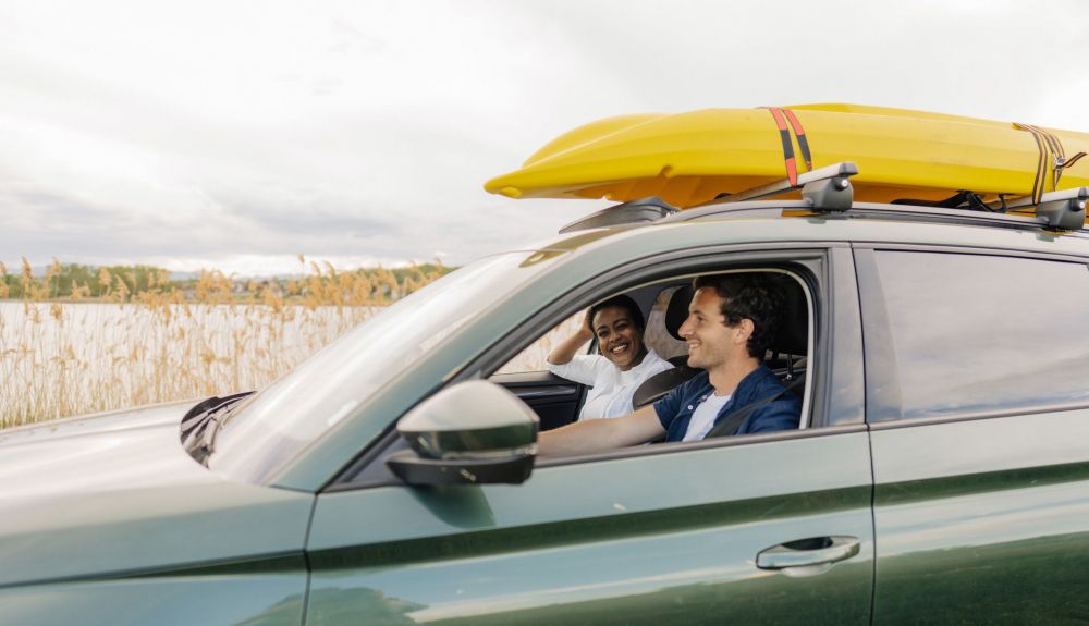 Kayak transportado en coche Kayak transportado en coche