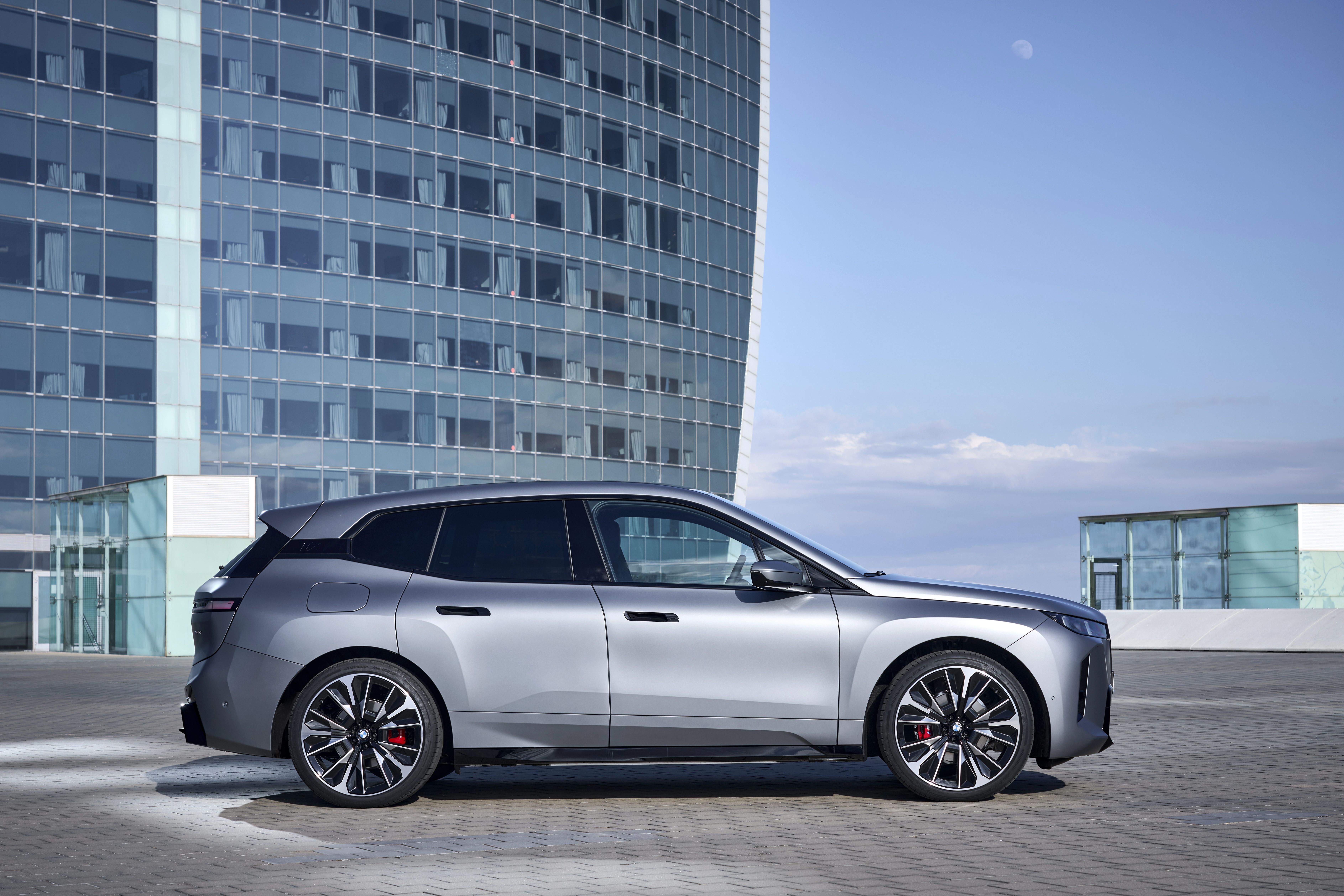 BMW iX xDrive60 